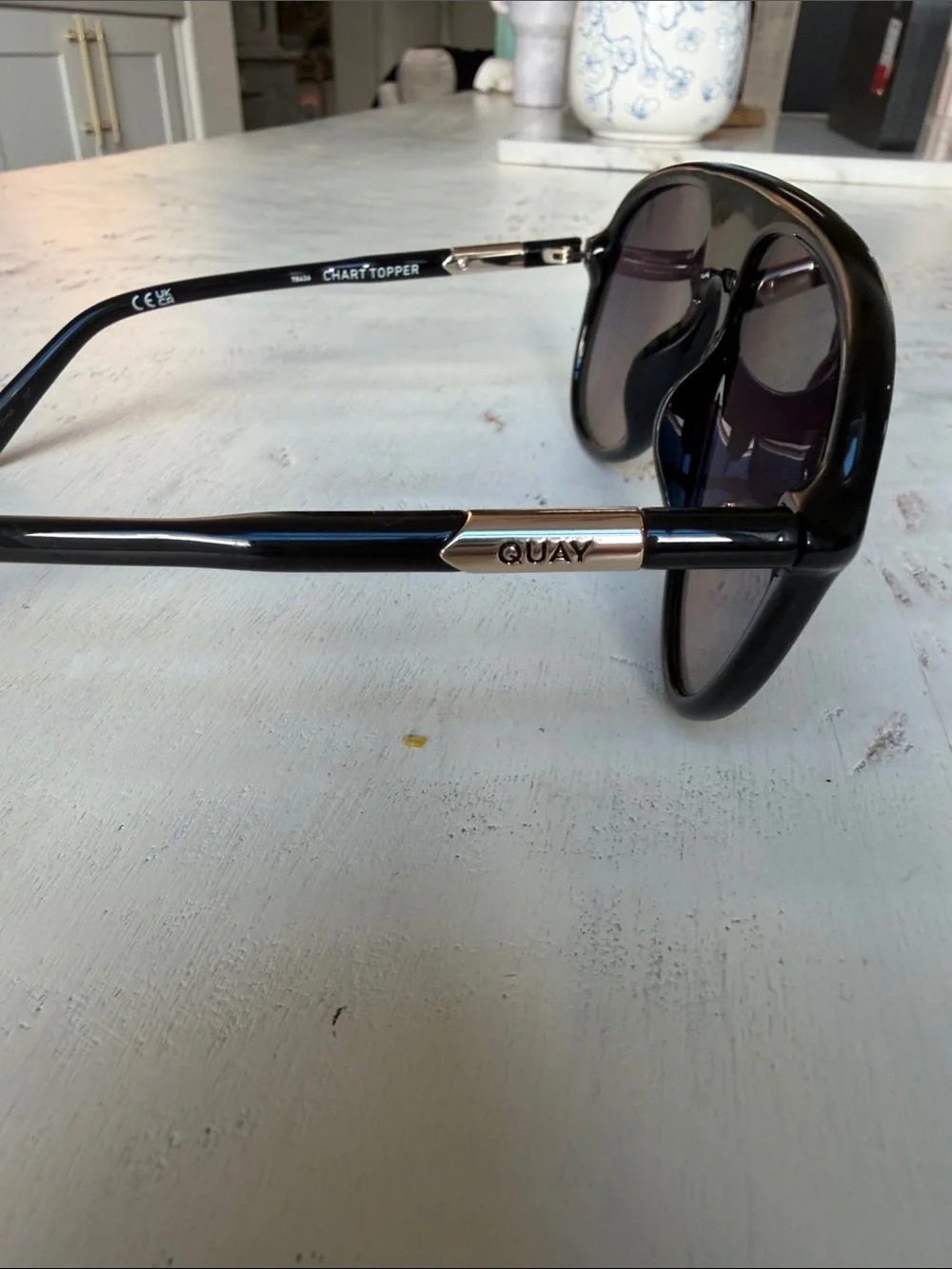 Quay Australia Black Aviator Sunglasses with Gradient Grey-Brown Lenses
